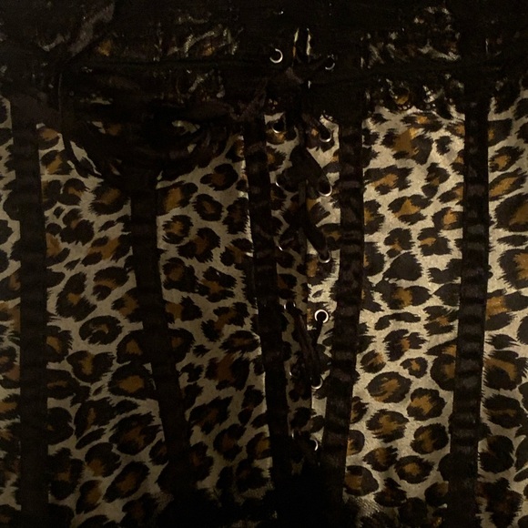 Cheetah corset - Picture 2 of 5